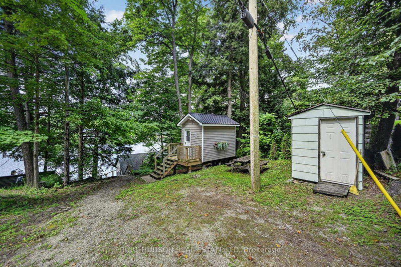 961 Foster Bay Lane