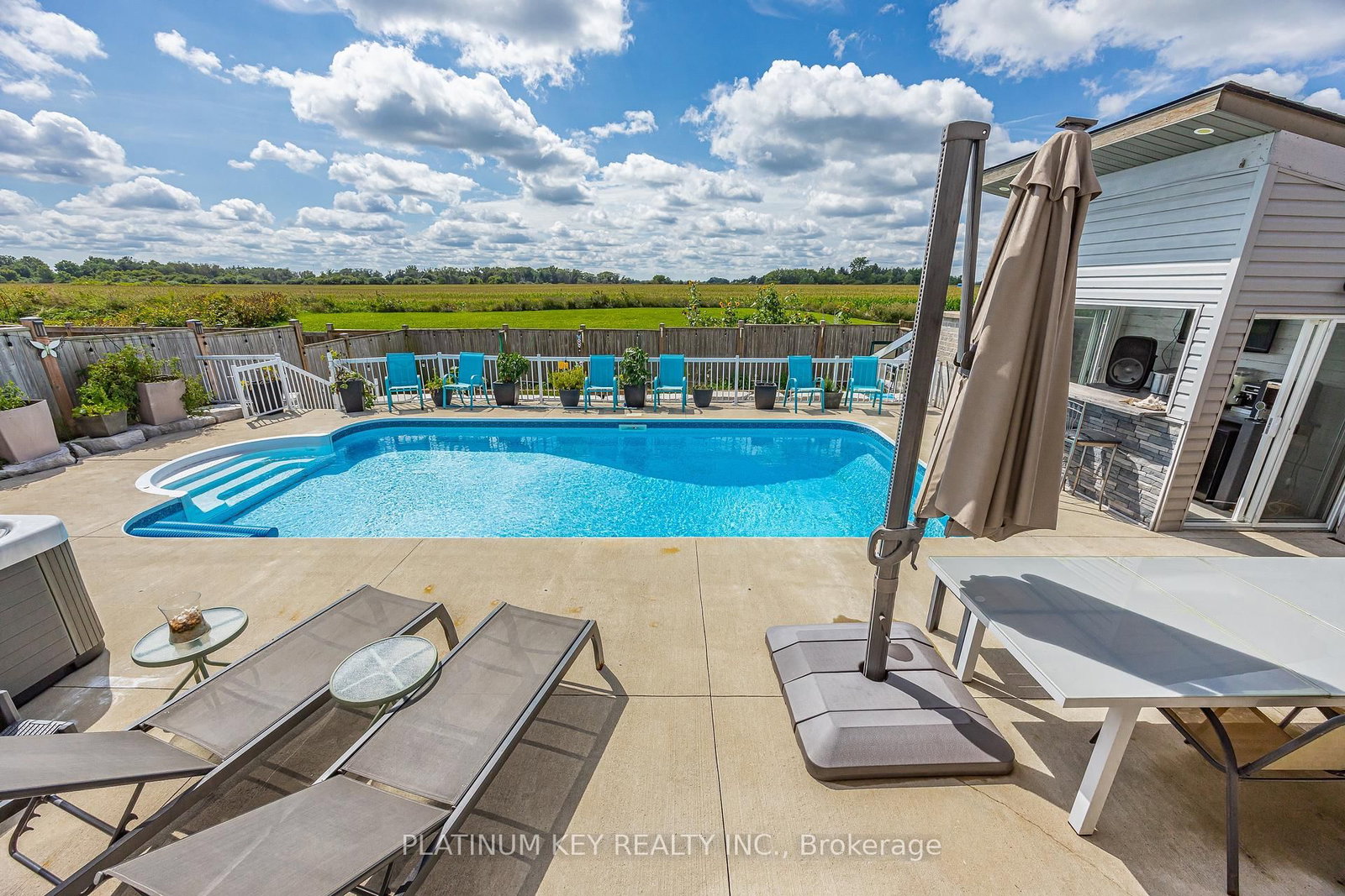 248 Snyders Avenue • Central Elgin, ON photo 15