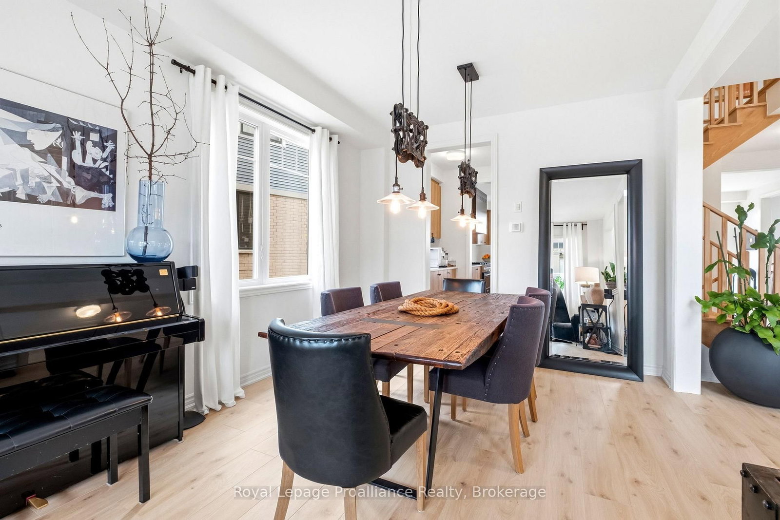 998 Trailsview Avenue • Cobourg, ON photo 12