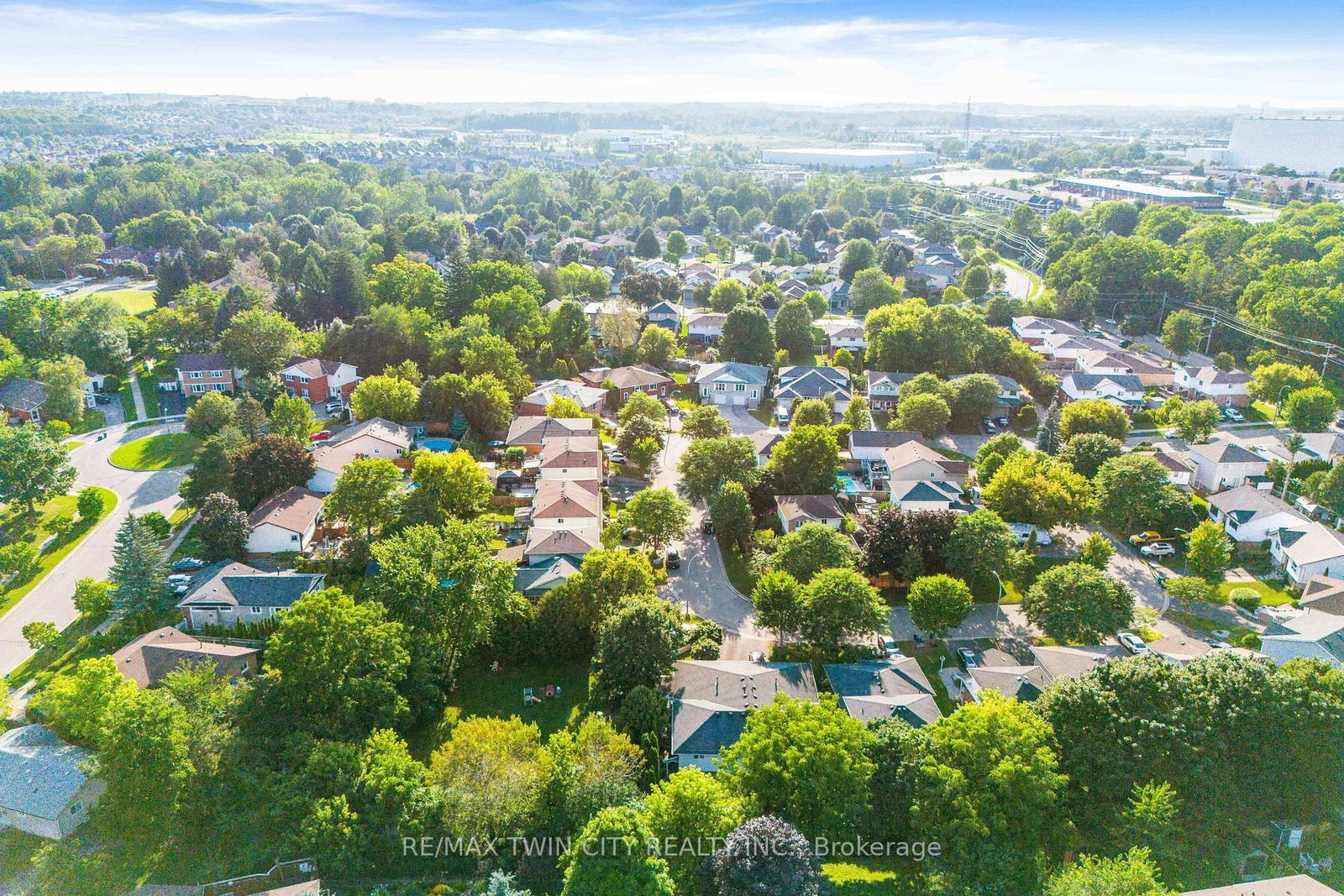 68 Old Huron Court • Kitchener, ON photo 38