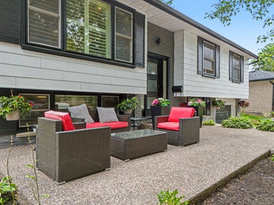 197 Kribs Street • Cambridge, ON photo 2