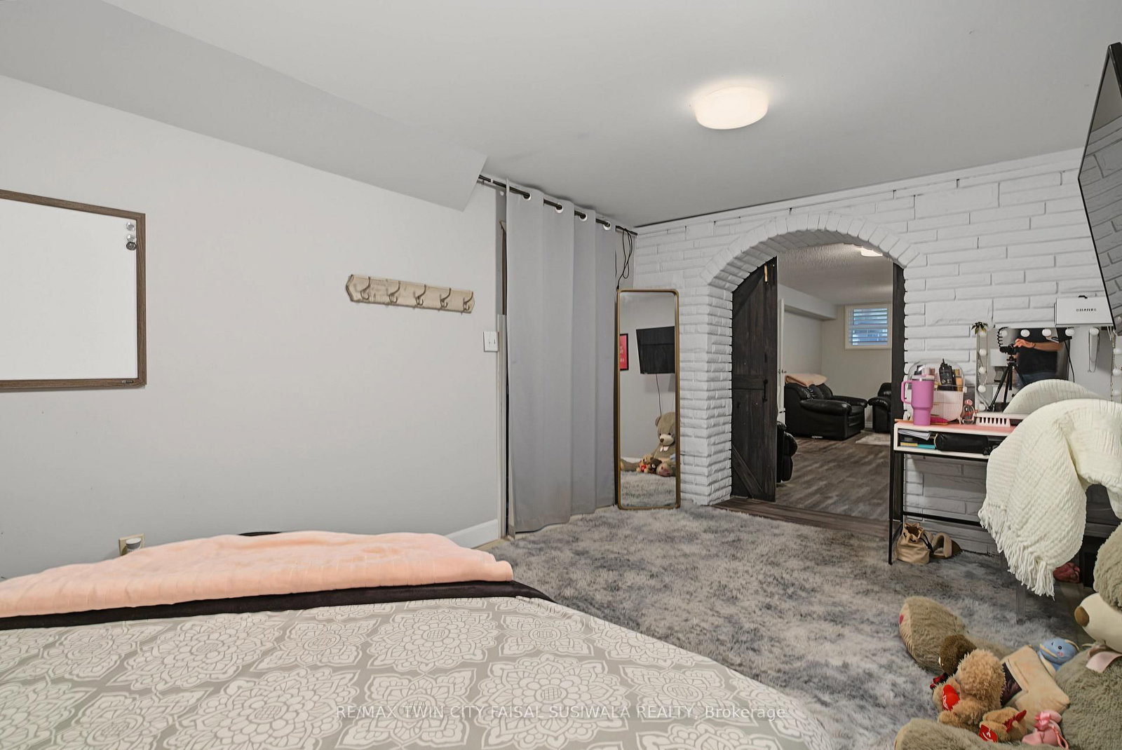 197 Kribs Street • Cambridge, ON photo 36