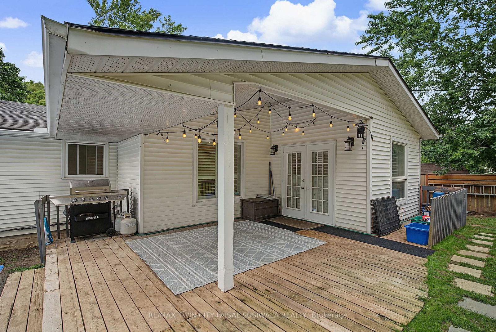 197 Kribs Street • Cambridge, ON photo 7