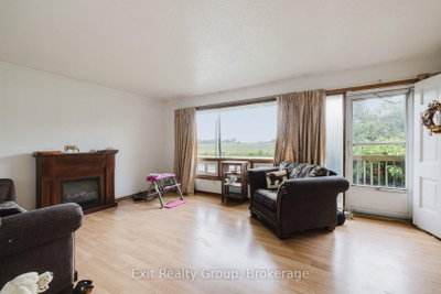 142 Sunningdale Drive • Belleville, ON photo 5