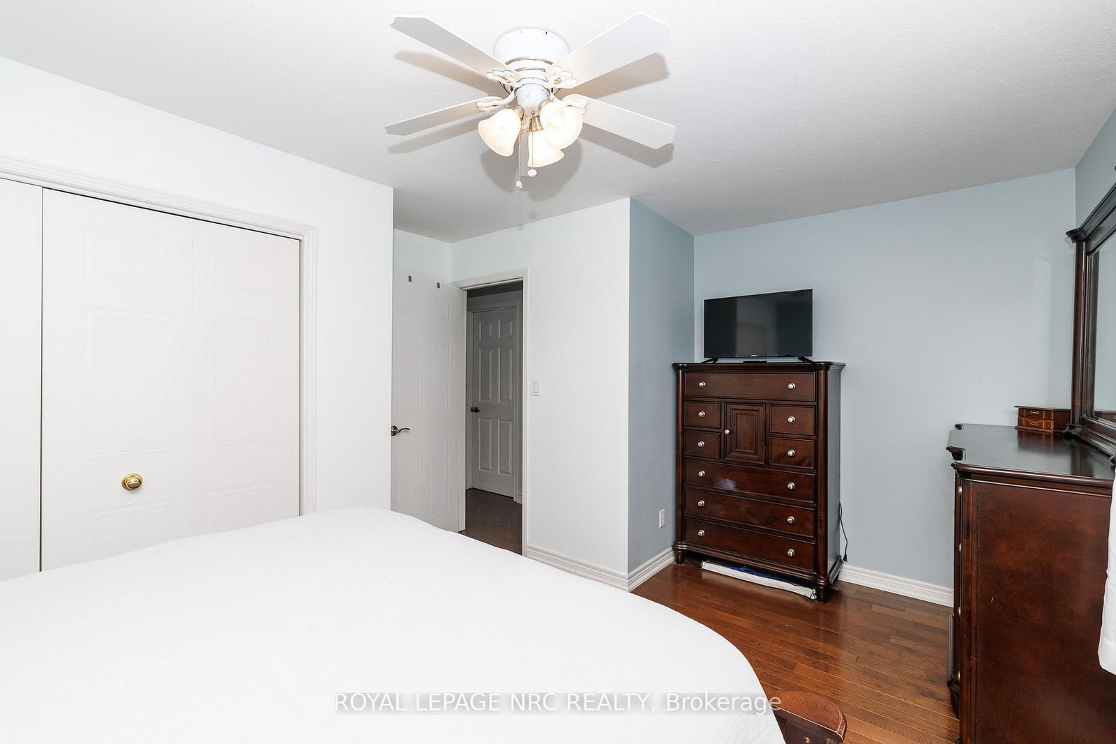 16 Leonard Drive • St. Catharines, ON photo 13