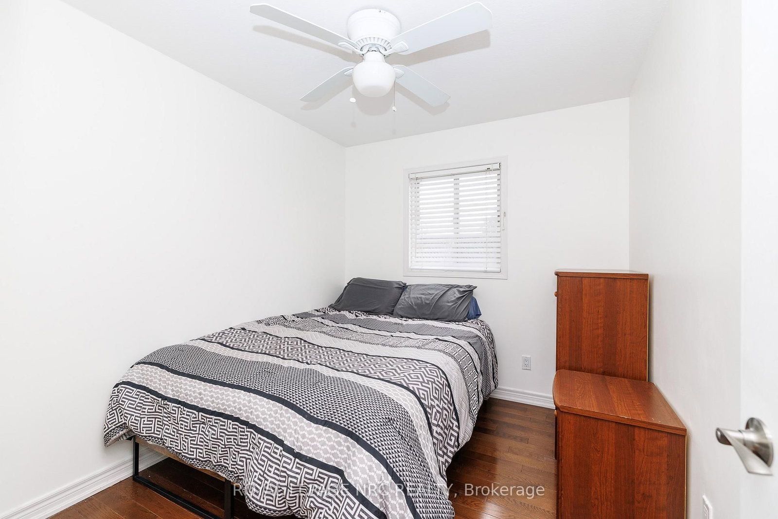 16 Leonard Drive • St. Catharines, ON photo 14