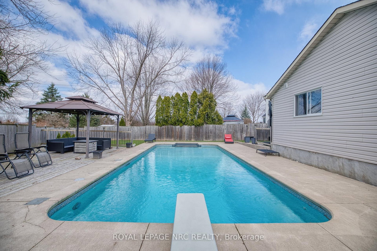 16 Leonard Drive • St. Catharines, ON photo 24