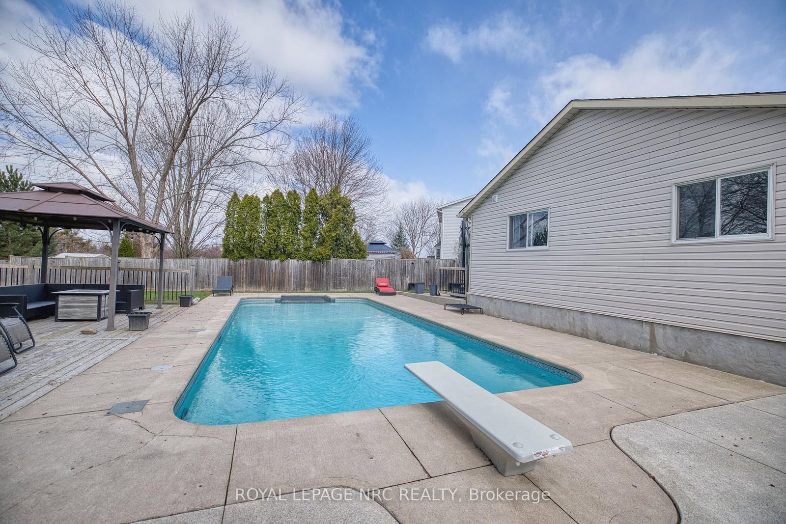 16 Leonard Drive • St. Catharines, ON photo 25
