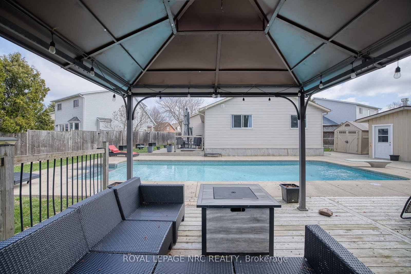 16 Leonard Drive • St. Catharines, ON photo 26