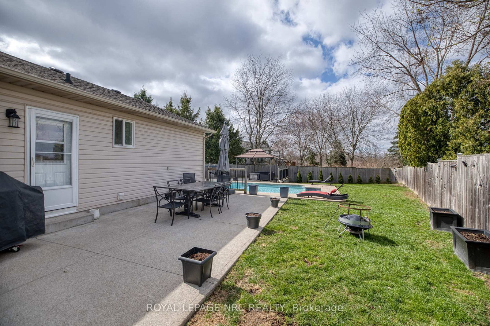 16 Leonard Drive • St. Catharines, ON photo 31