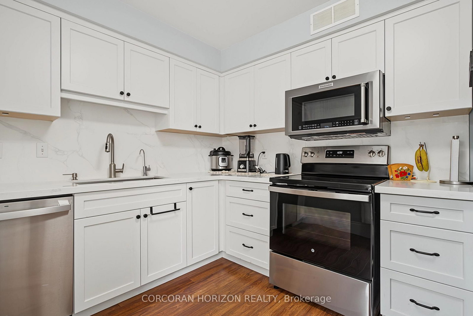 15 Green Valley Drive • #1 • Kitchener, ON photo 8