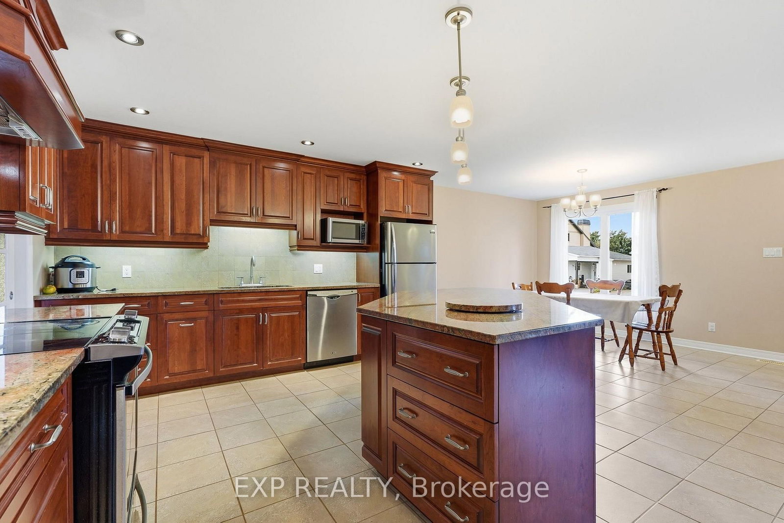 2465 Woods Street • Clarence-Rockland, ON photo 15