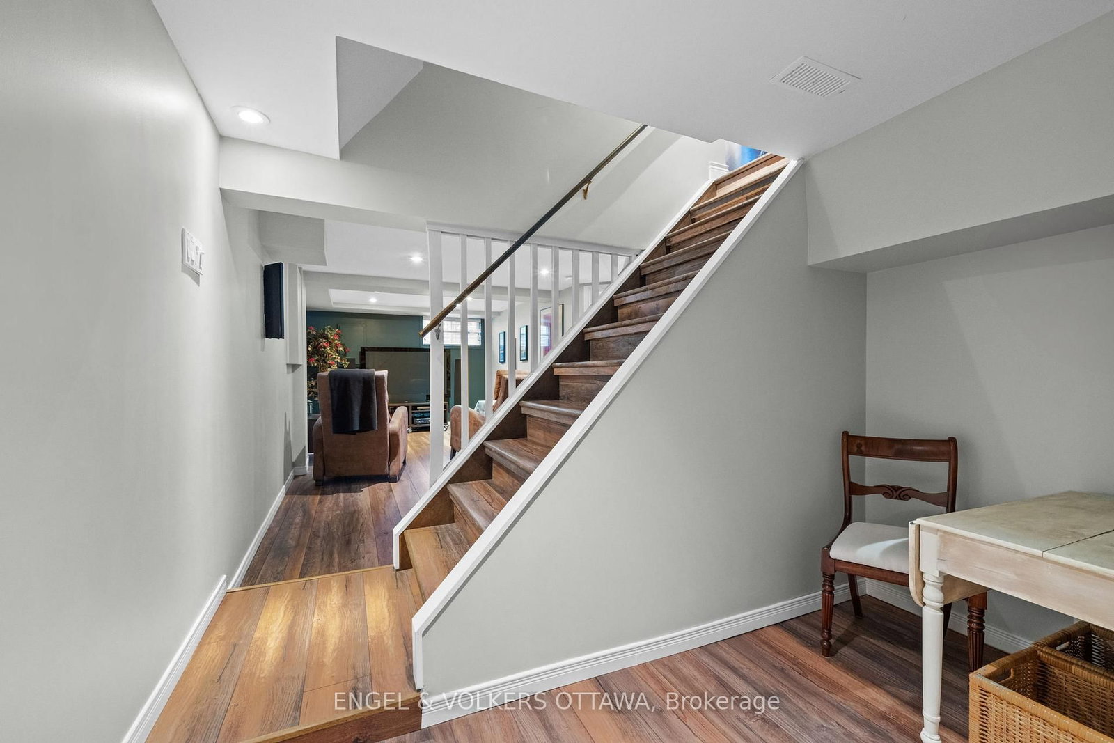 86 Ivy Crescent • Ottawa, ON photo 27
