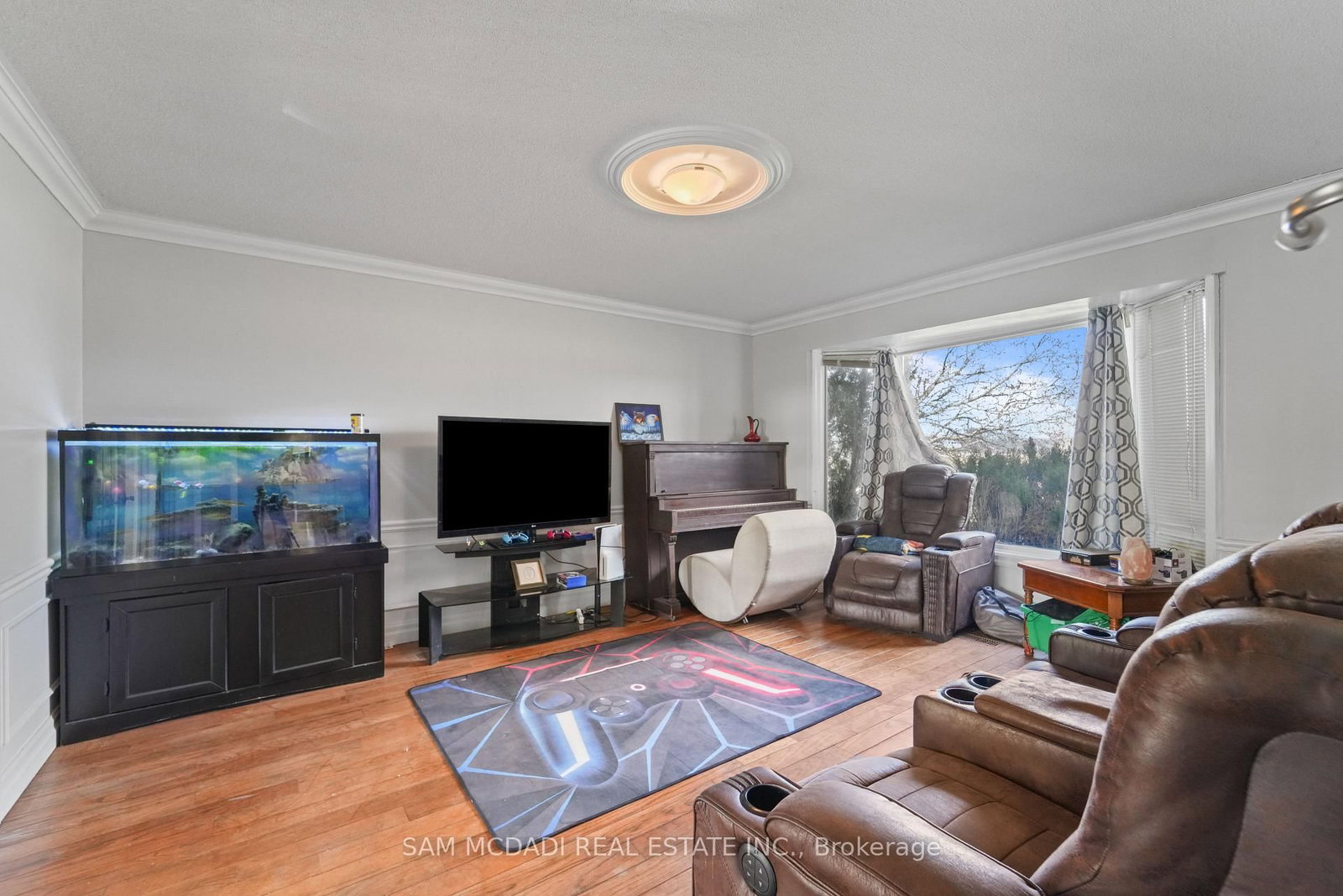 225 Park Road S • Grimsby, ON photo 11
