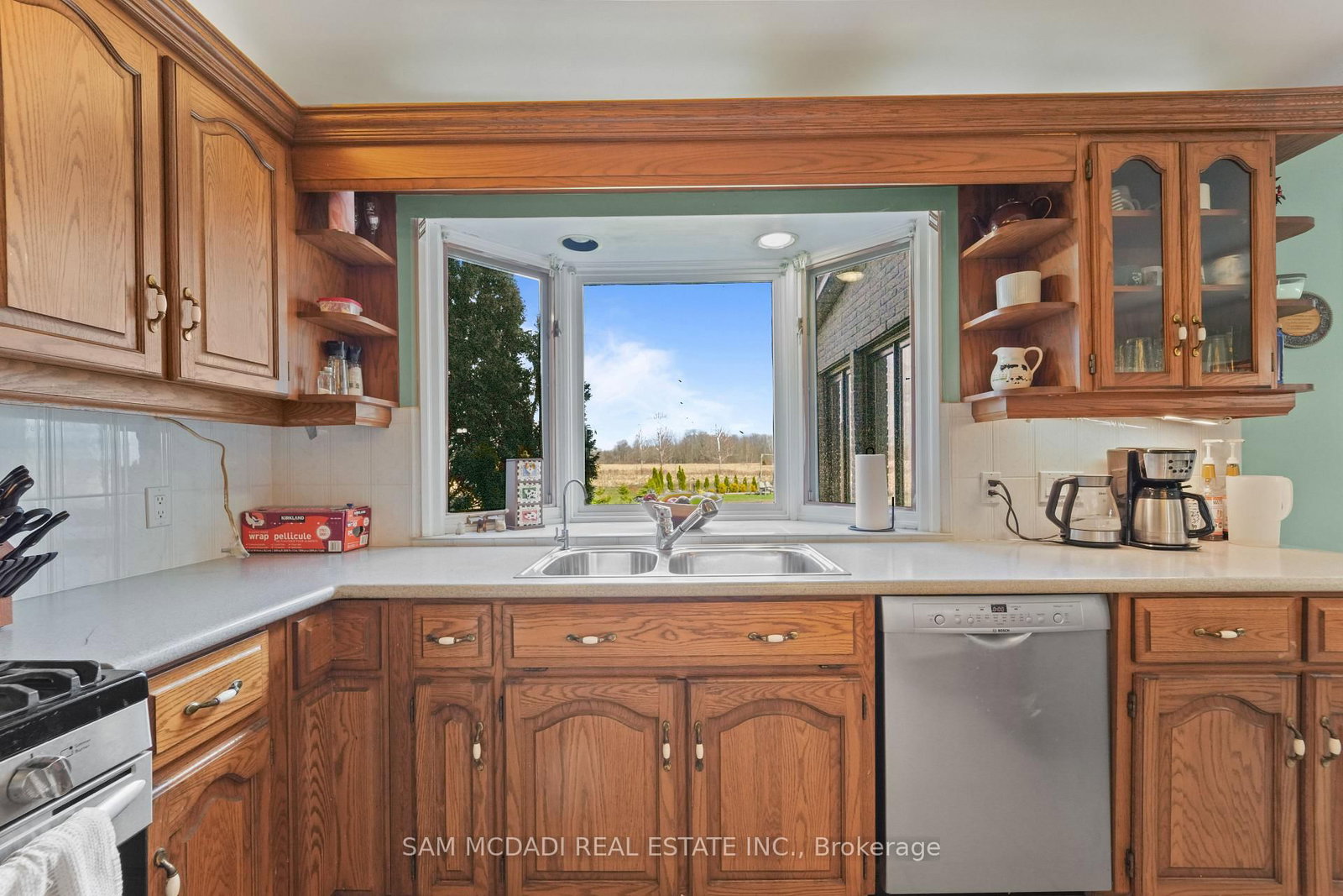 225 Park Road S • Grimsby, ON photo 13