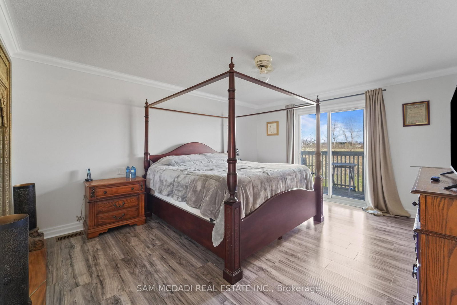 225 Park Road S • Grimsby, ON photo 24