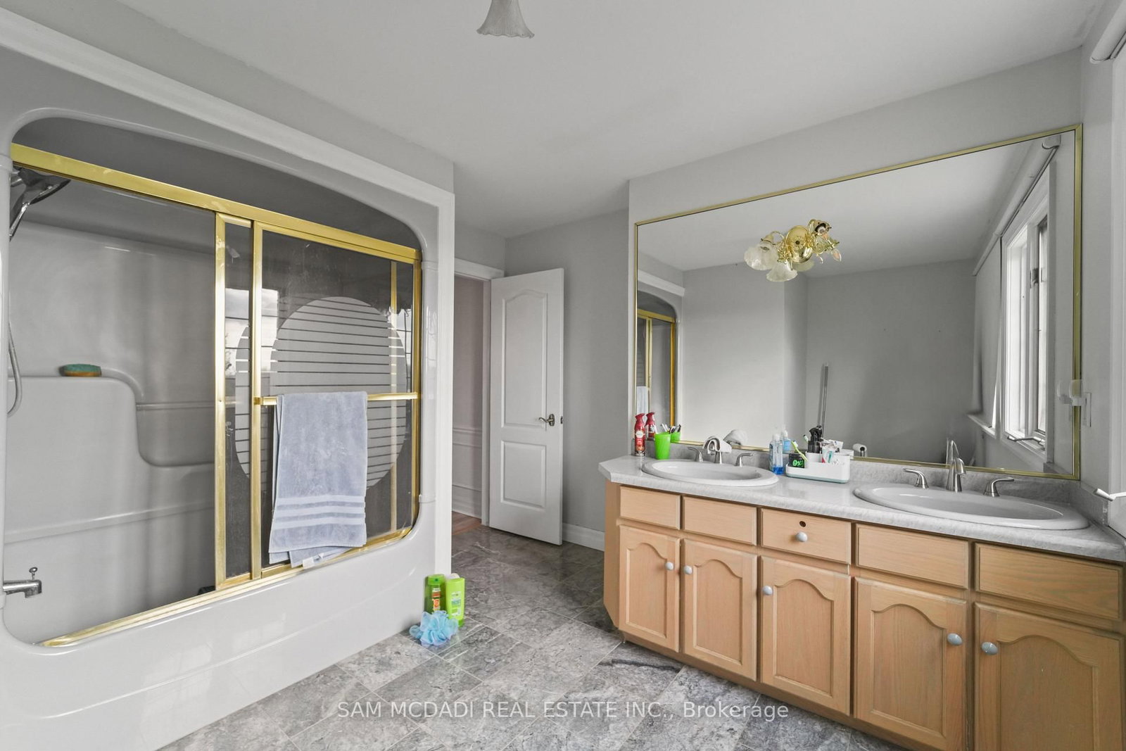 225 Park Road S • Grimsby, ON photo 36