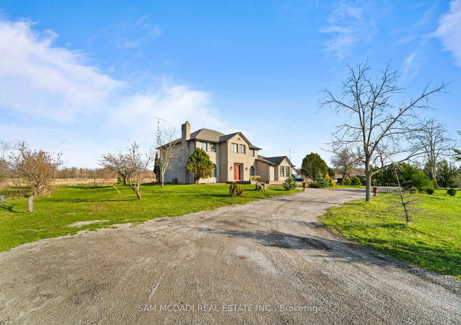 225 Park Road S • Grimsby, ON photo 4