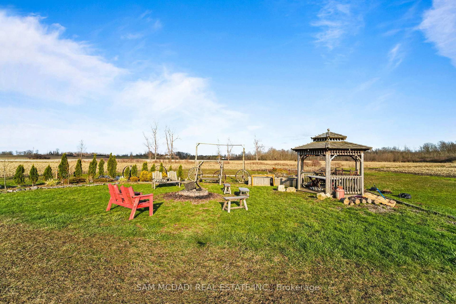 225 Park Road S • Grimsby, ON photo 5