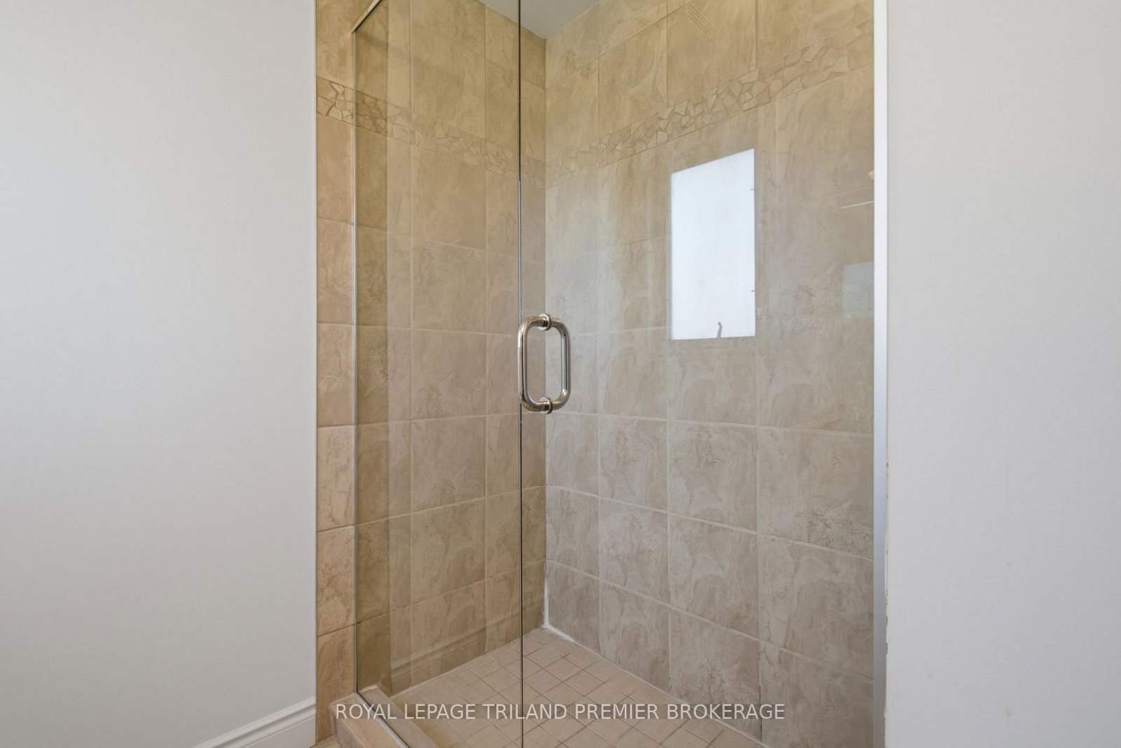 570 Garibaldi Avenue • London North, ON photo 27
