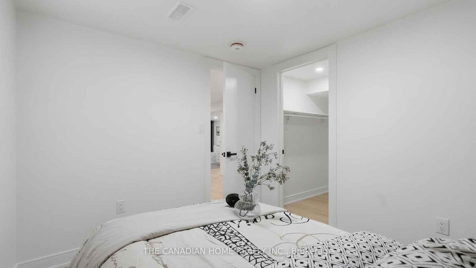 6041 Cadham Street • Niagara Falls, ON photo 21