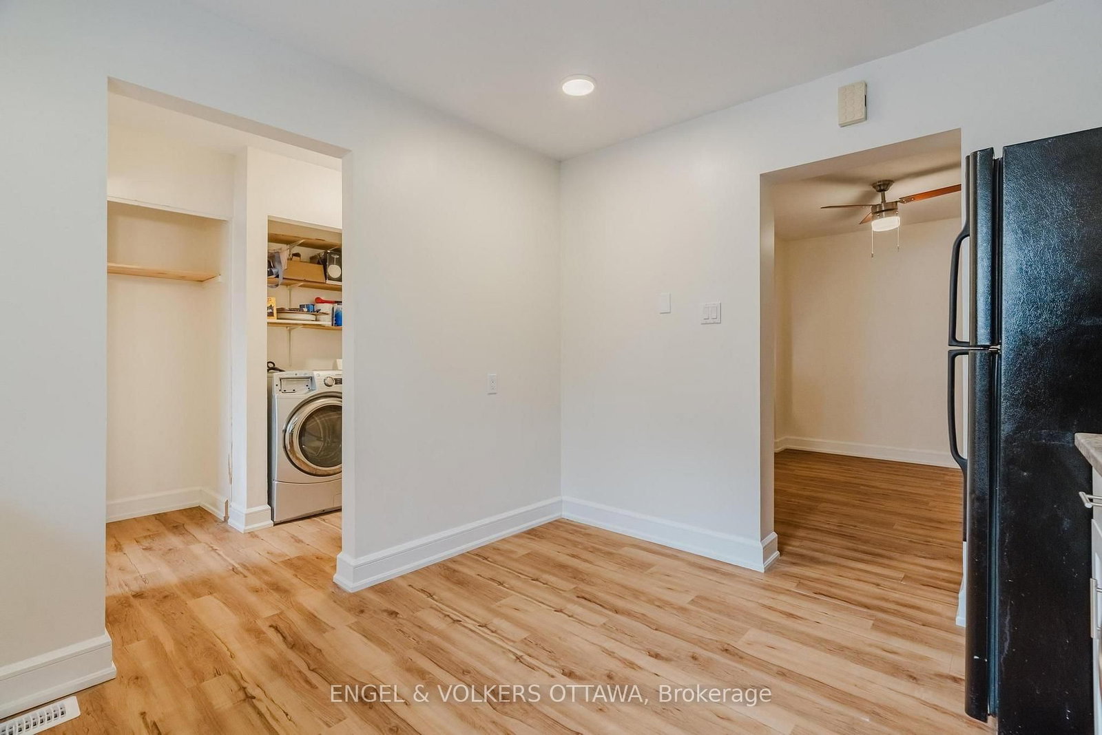 8 Almond Lane • Ottawa, ON photo 11