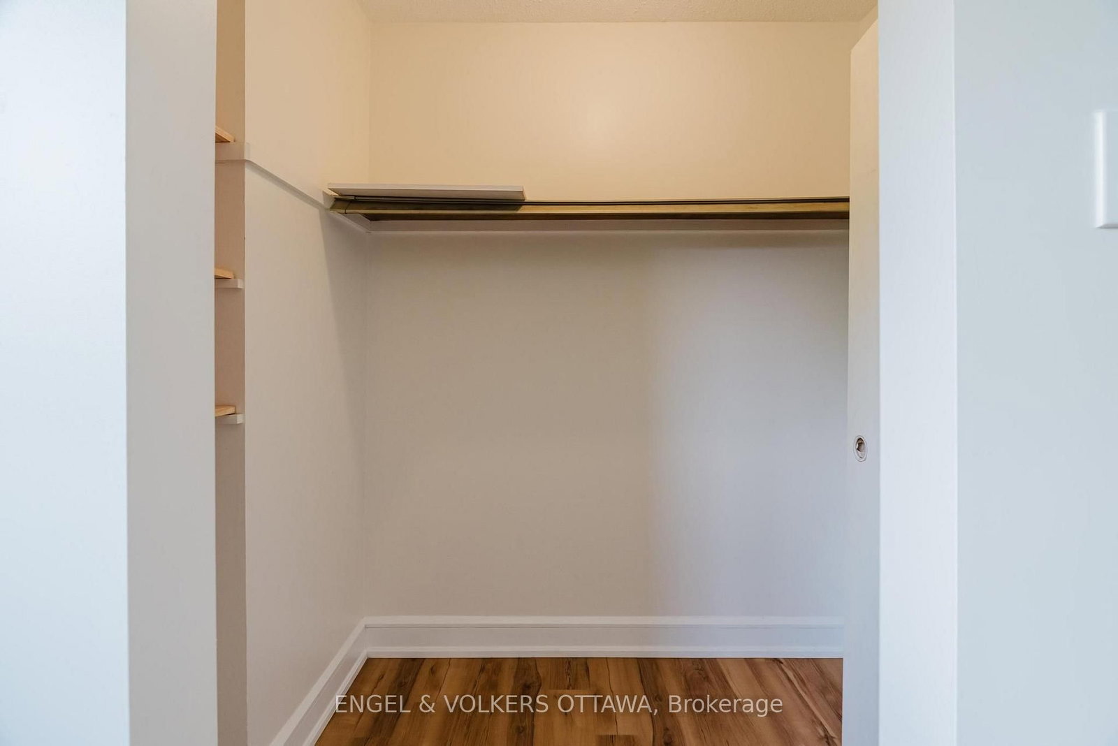 8 Almond Lane • Ottawa, ON photo 17