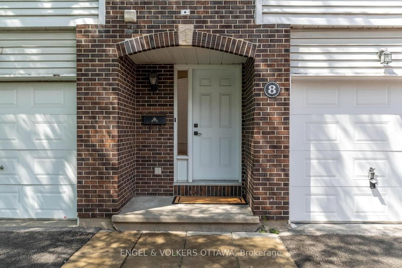 8 Almond Lane
