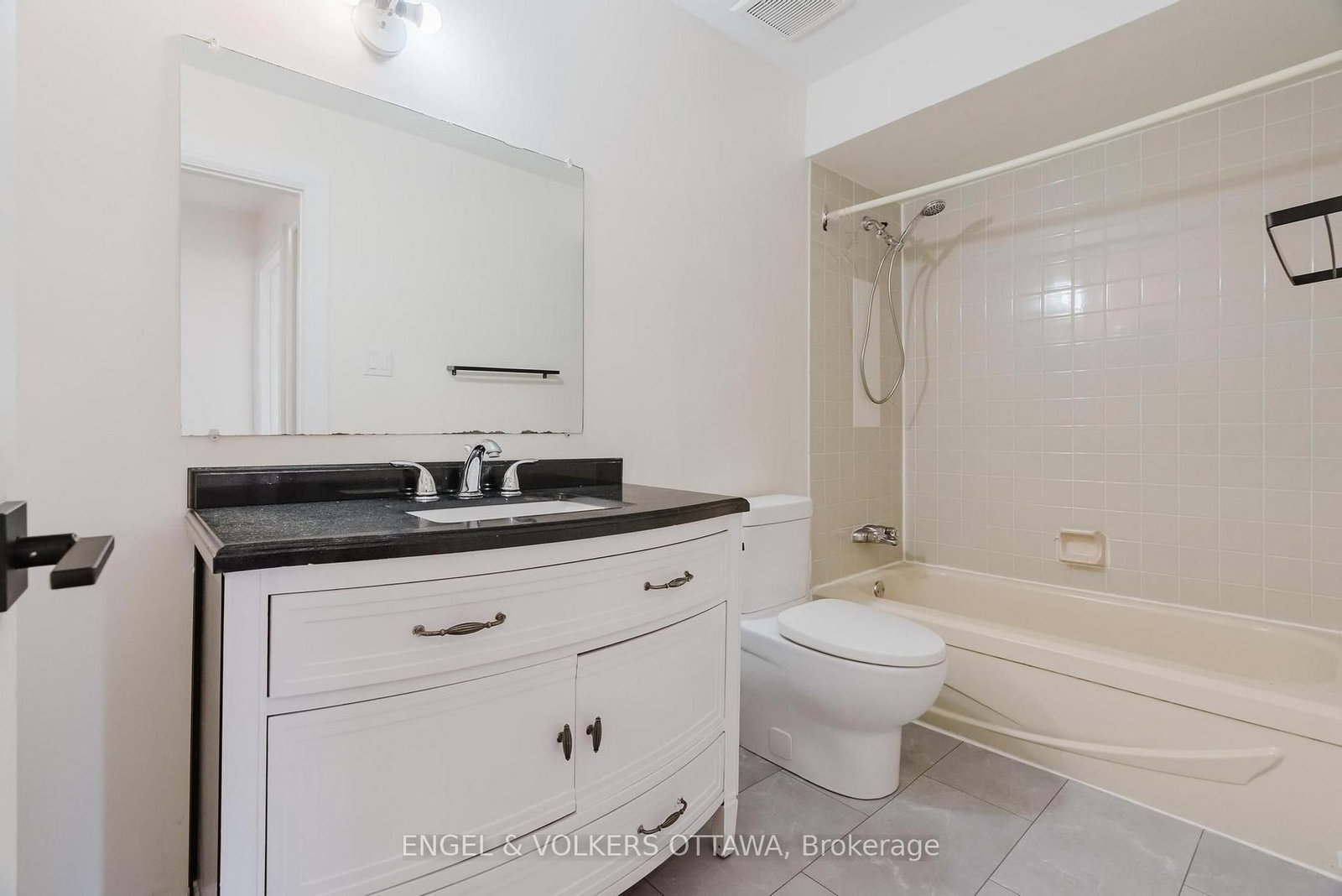 8 Almond Lane • Ottawa, ON photo 24