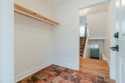8 Almond Lane • Ottawa, ON photo 4