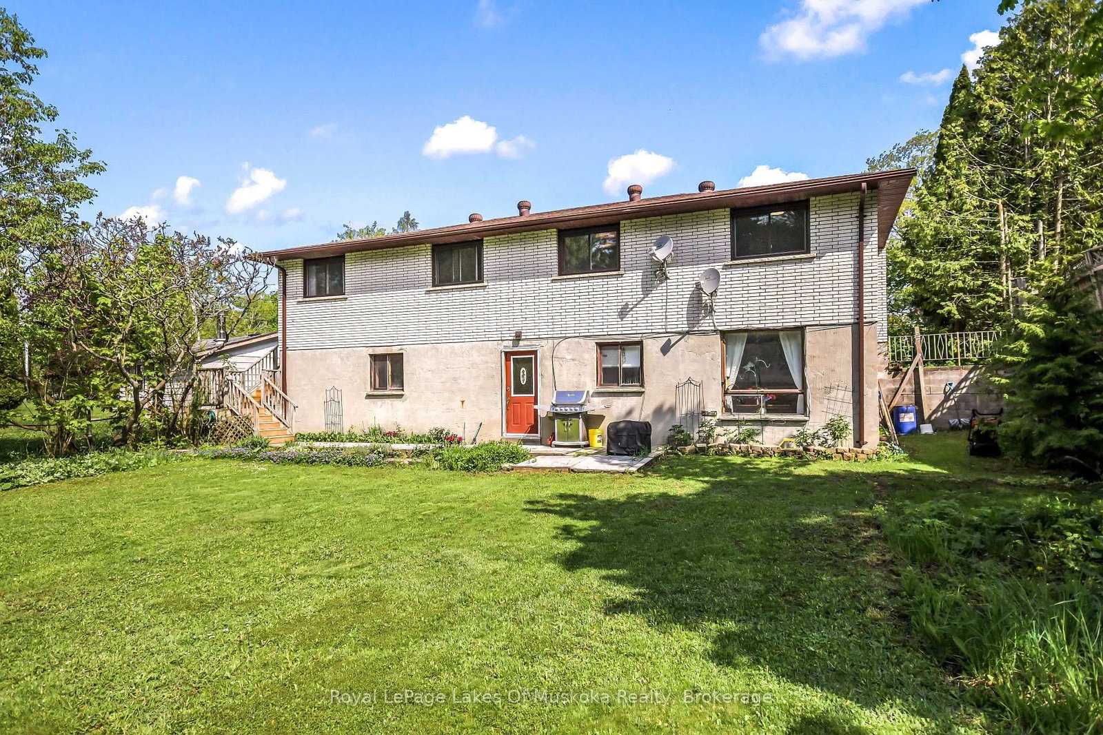 571 David Street E • Gravenhurst, ON photo 33
