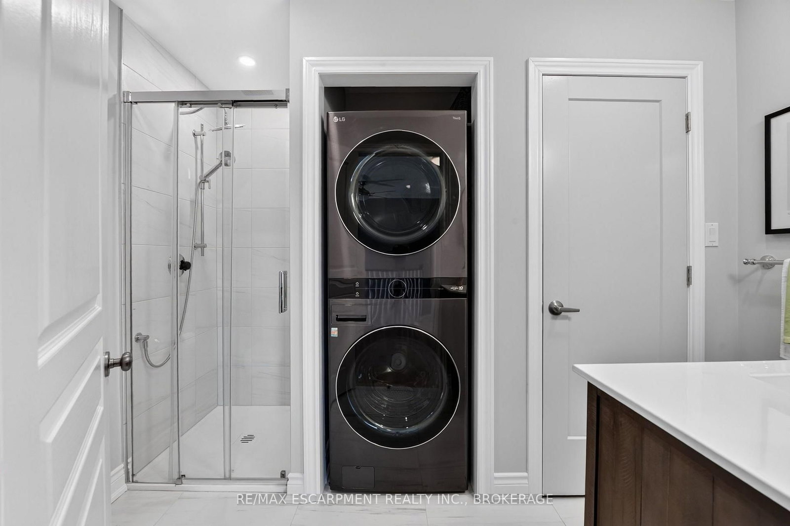3 Black Walnut Common • St. Catharines, ON photo 20