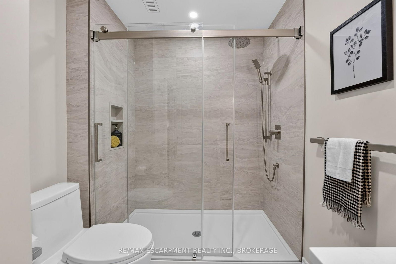 3 Black Walnut Common • St. Catharines, ON photo 28