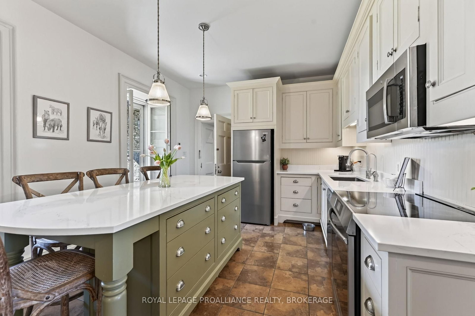 1105 County Road 2 • Augusta, ON photo 11