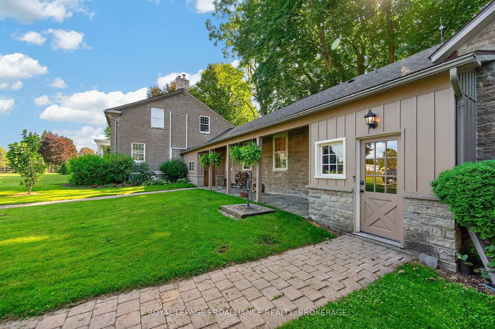 1105 County Road 2 • Augusta, ON photo 38