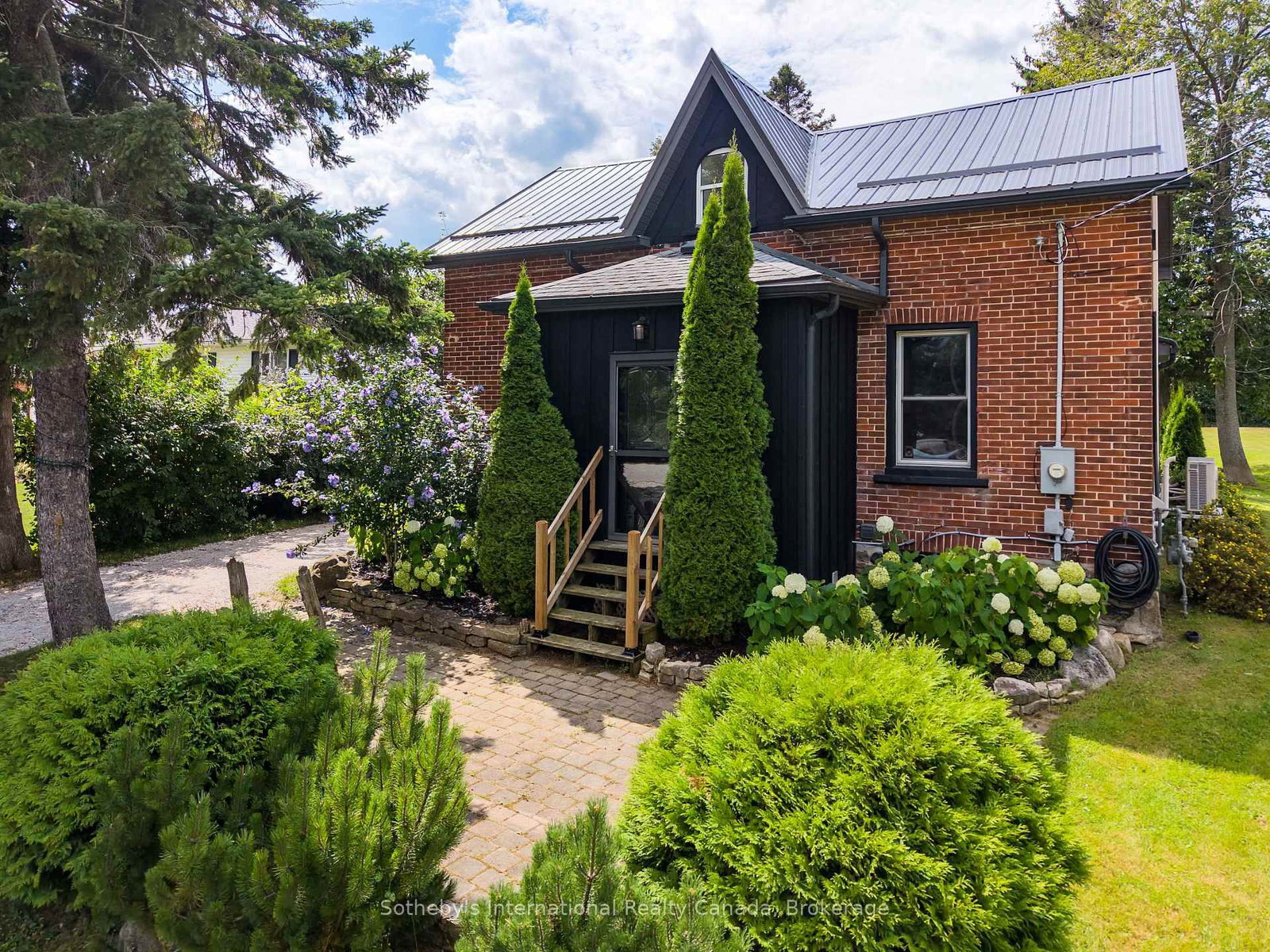 158254 7th Line • Meaford, ON photo 32