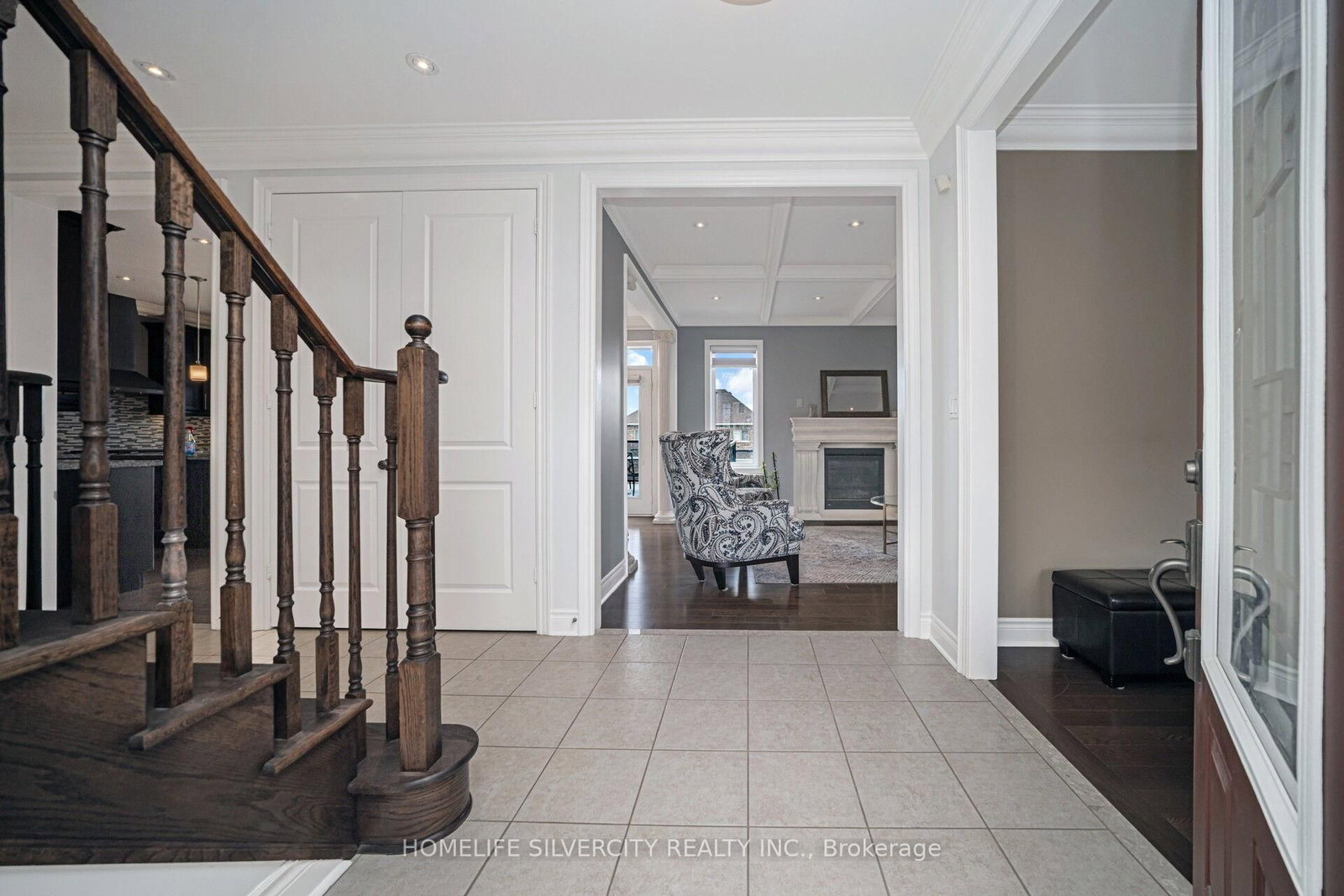 8 Mitchell Crescent • Mono, ON photo 5