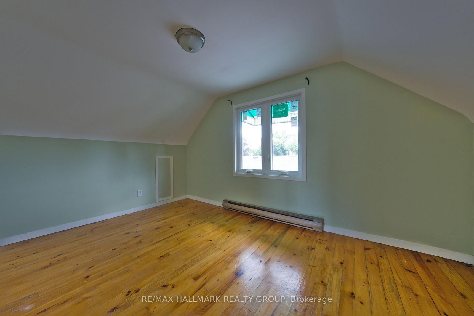 1357 Raven Avenue • Ottawa, ON photo 8