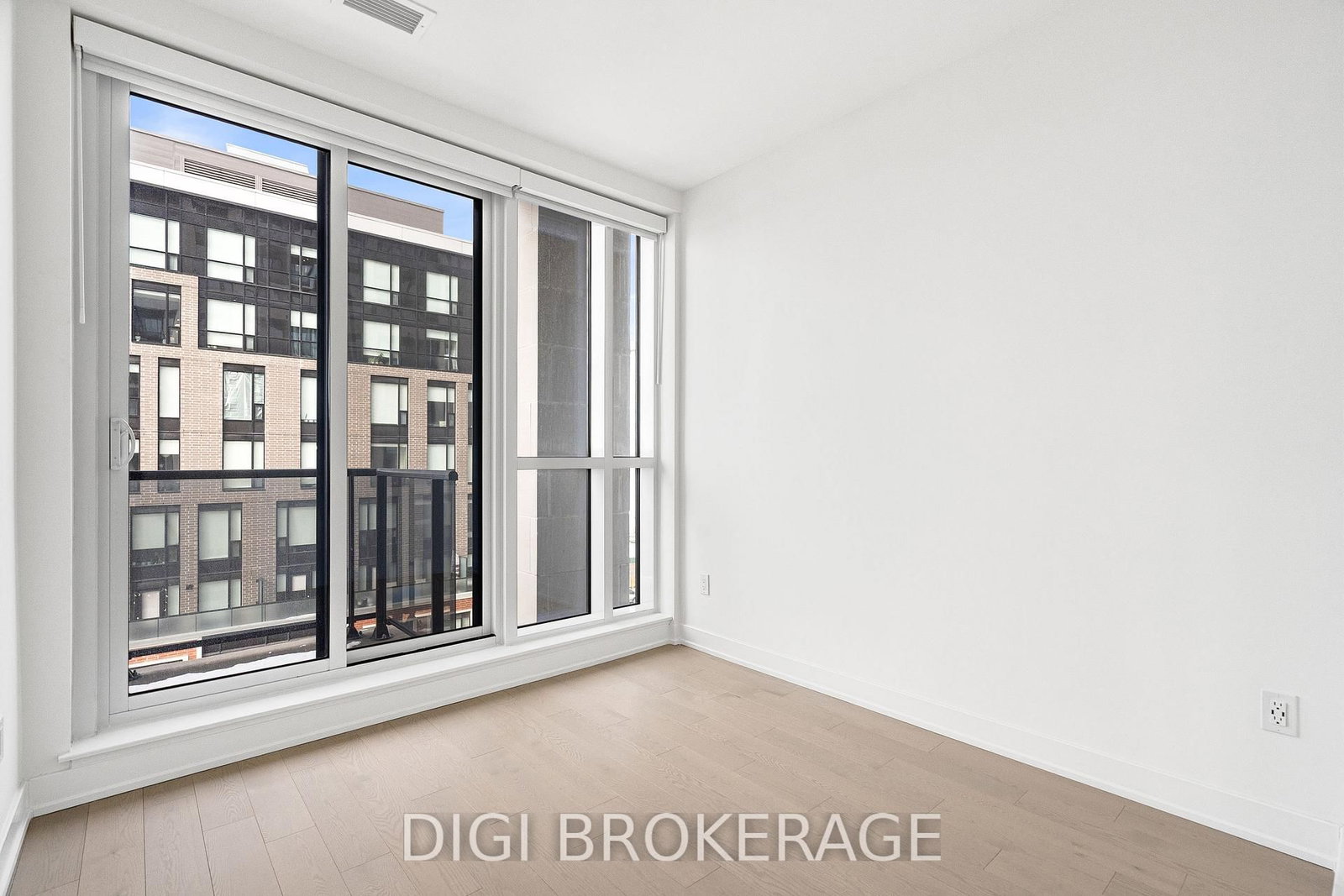 904-560 Rideau St, Ottawa, view 17