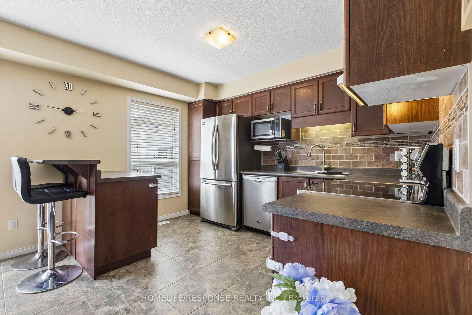 222 SOPHIA Crescent • Kitchener, ON photo 9