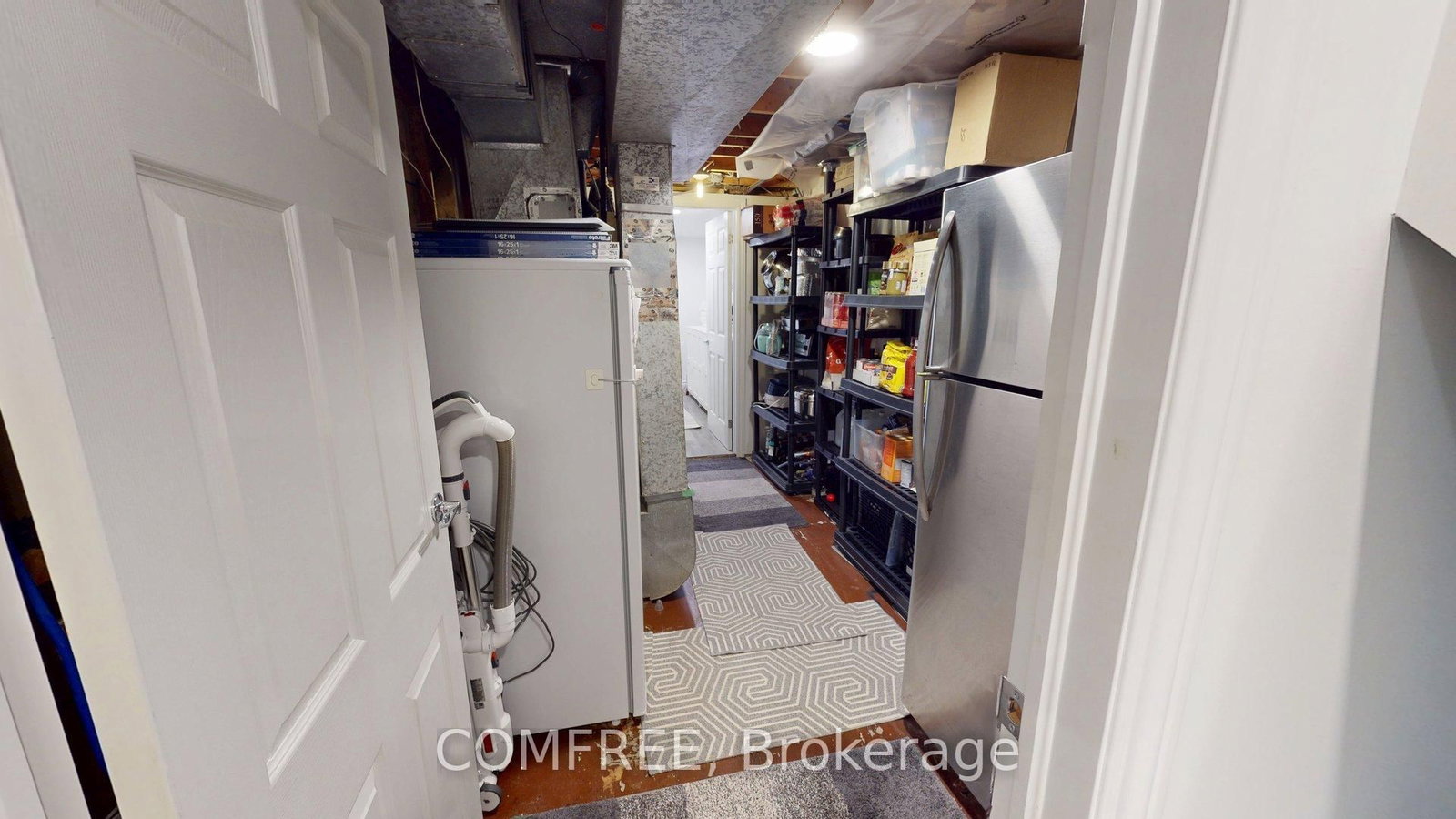90 San Antonio Drive • Hamilton, ON photo 24