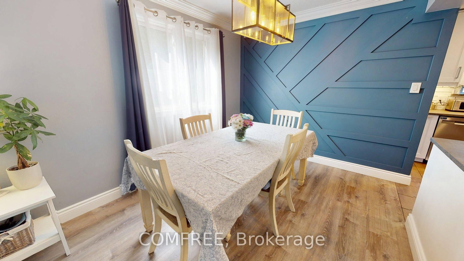 90 San Antonio Drive • Hamilton, ON photo 5