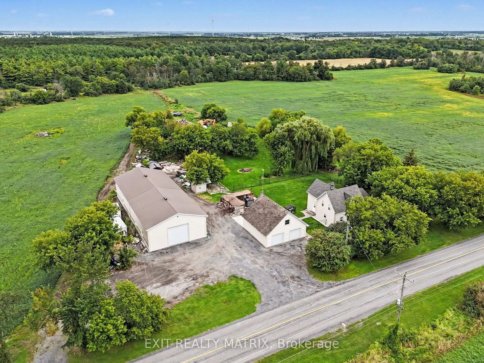 1991 FINCH-WINCHESTER BOUNDARY Road • North Stormont, ON photo 1