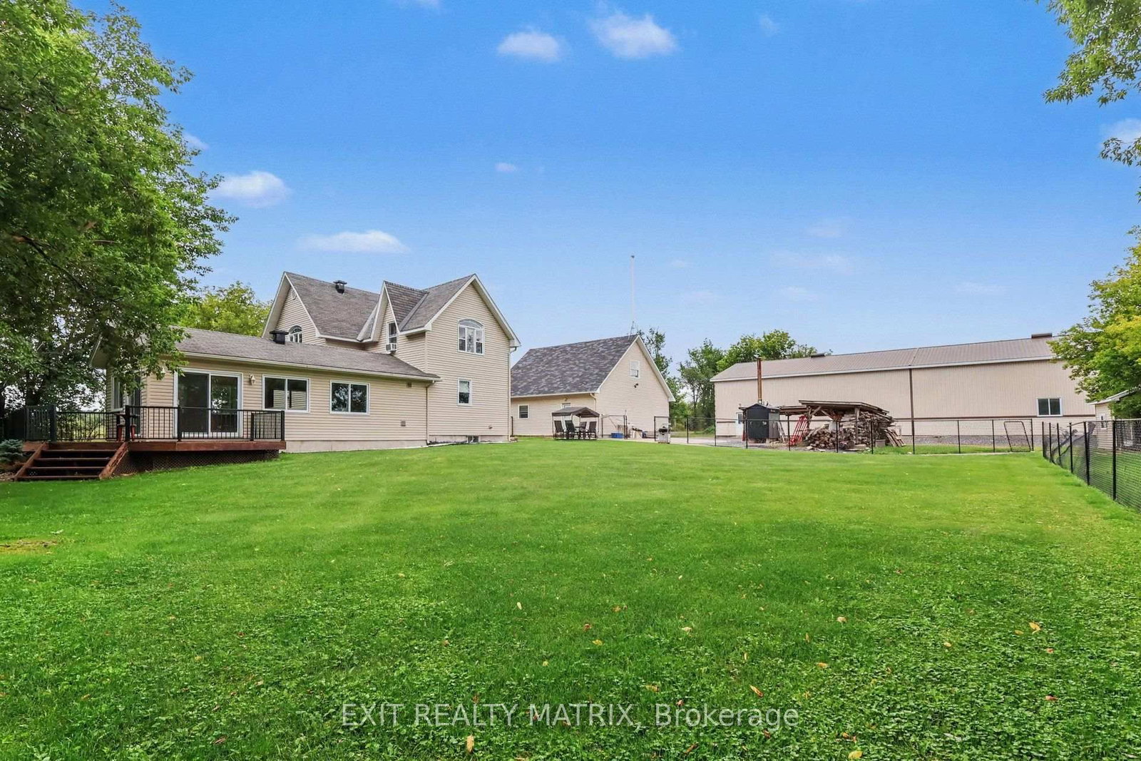 1991 FINCH-WINCHESTER BOUNDARY Road • North Stormont, ON photo 15