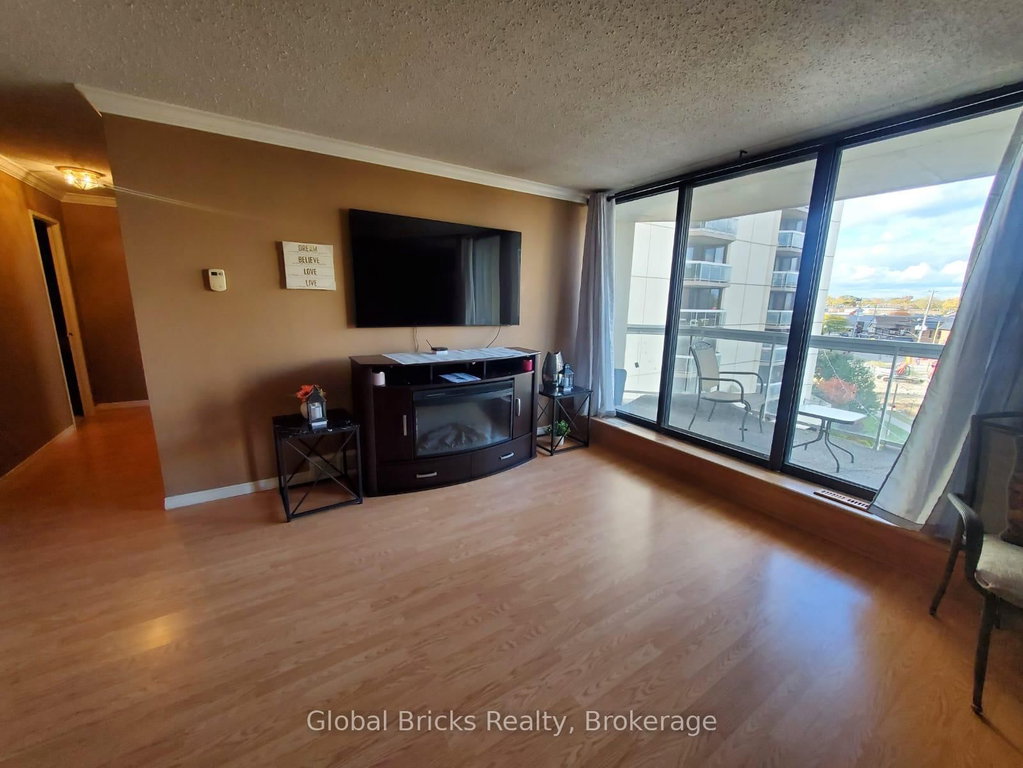 503 - 323 Colborne Street 4