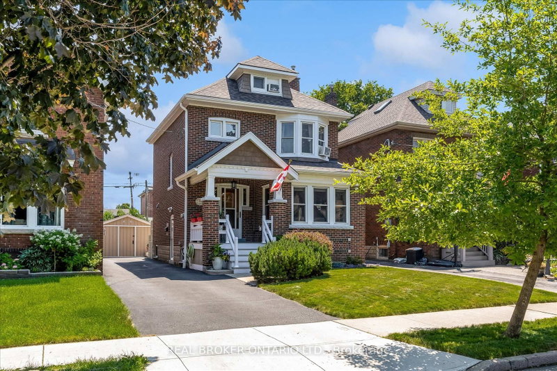 99 Tuxedo Avenue S