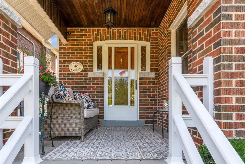 99 Tuxedo Avenue S