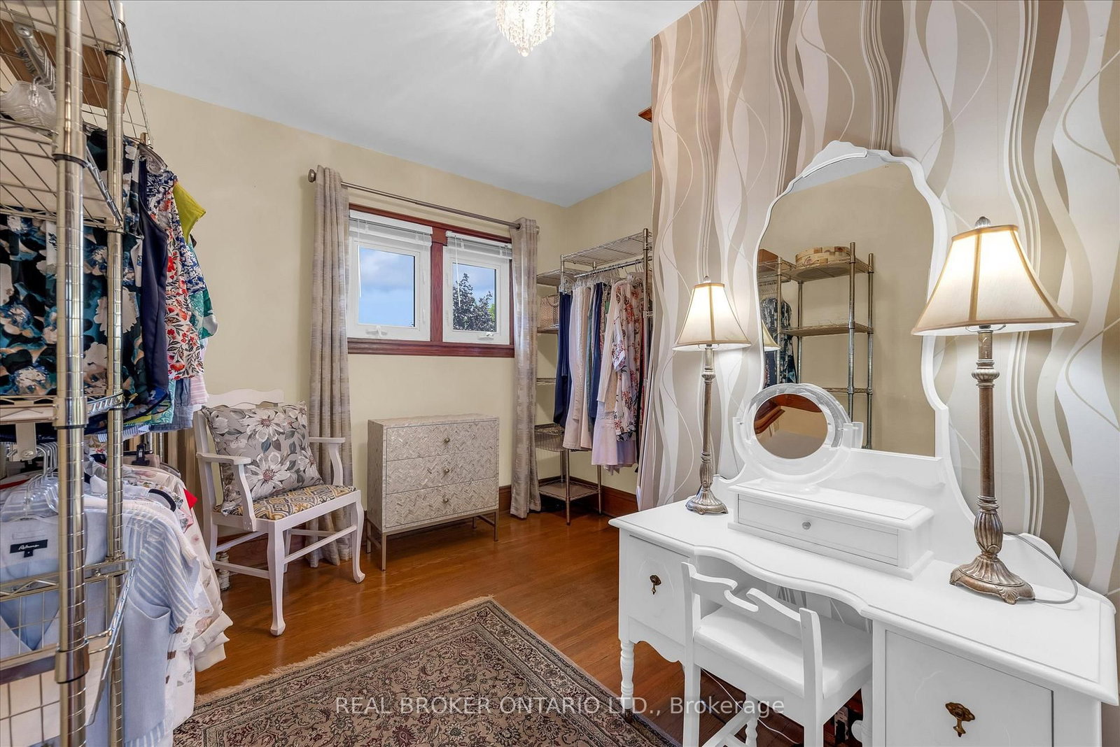 99 Tuxedo Avenue S • Hamilton, ON photo 24
