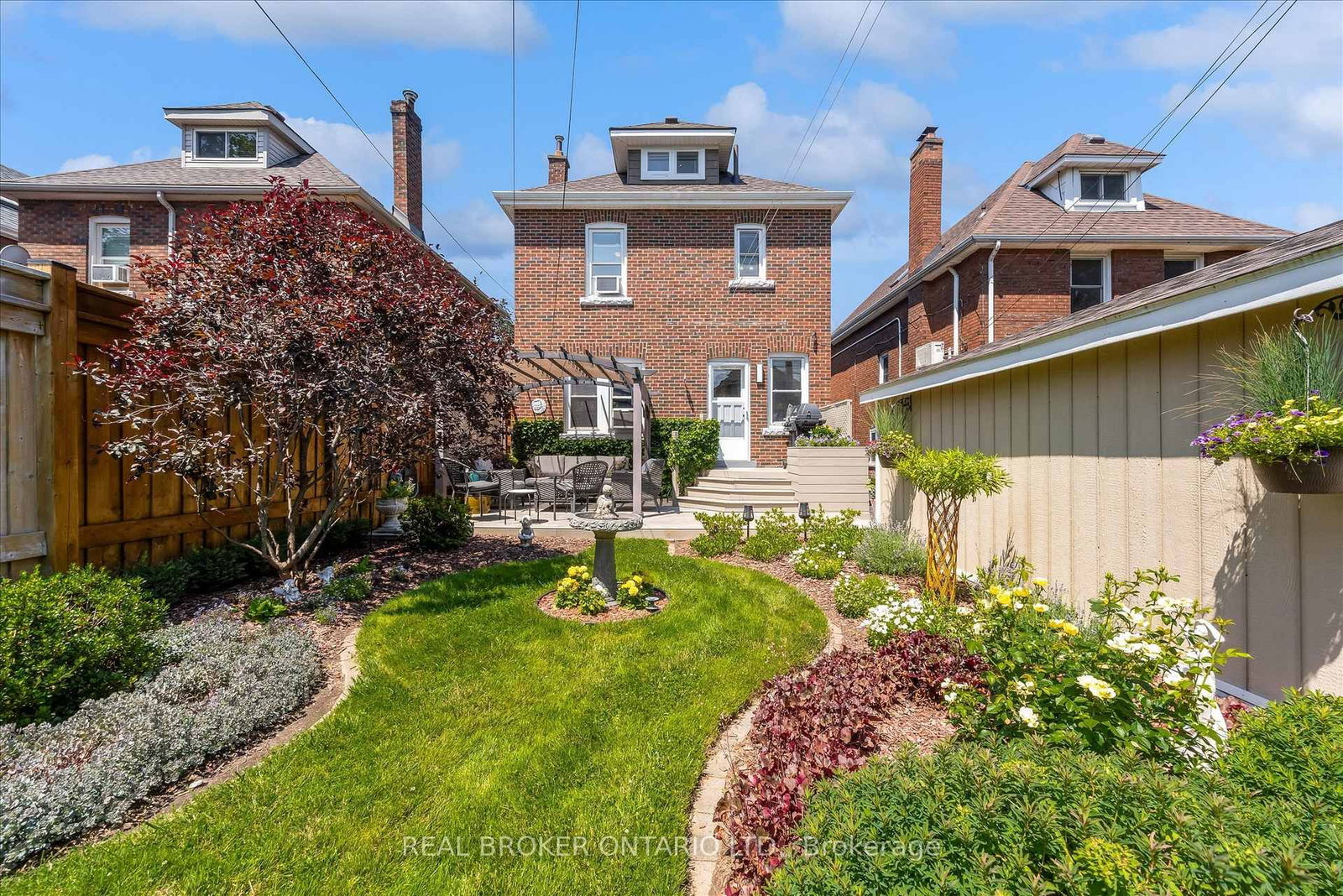 99 Tuxedo Avenue S • Hamilton, ON photo 37