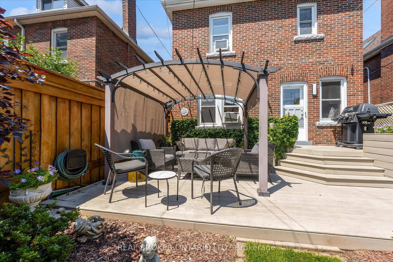 99 Tuxedo Avenue S • Hamilton, ON photo 38